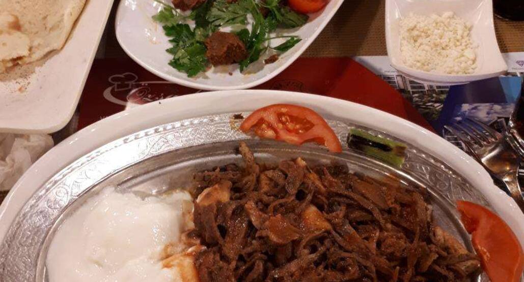 Ozsark Yaprak Doner Kebap Salonu Fsm Bulvari Bursa
